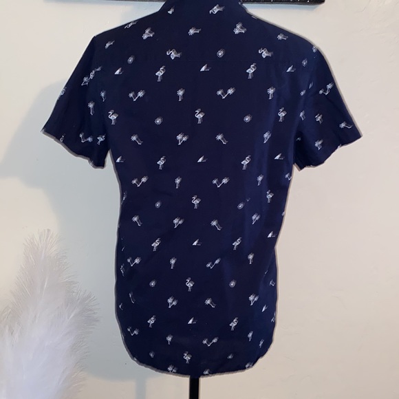 💎Eighty Eight Platinum short sleeve button up 💎 - Picture 5 of 6